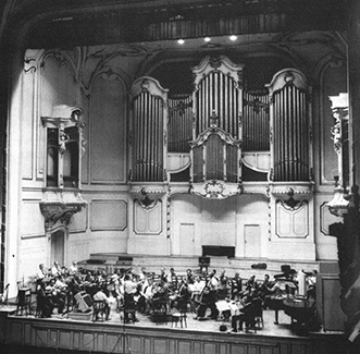 Bert Kaempfert and his orchestra in the Hamurg Musikhalle